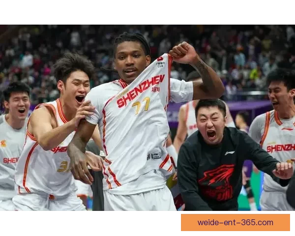 李弘权带领上海豪取十五连胜史密斯绝杀深圳连胜九场